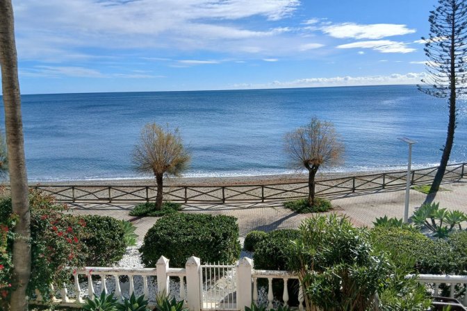 Duplex for sale in Estepona, Estepona