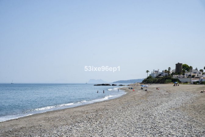 Townhouse for sale in Estepona, Estepona