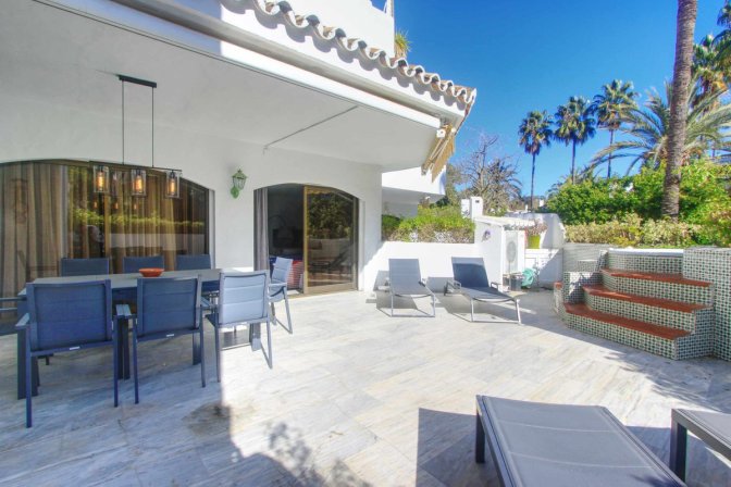 Ground Floor Apartment for sale in Elviria, Elviria